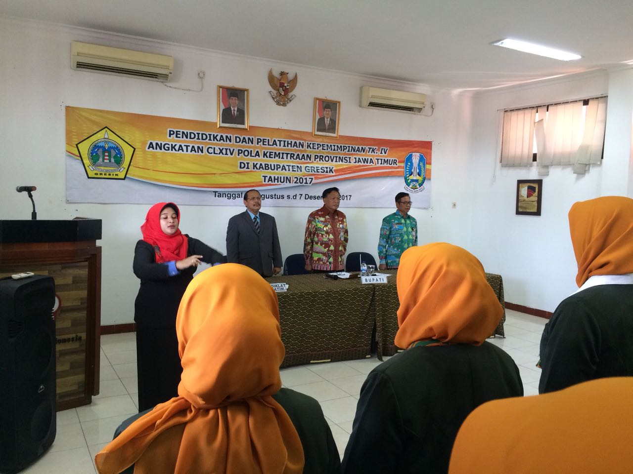 PENDIDIKAN DAN PELATIHAN KEPEMIMPINAN TK. IV ANGKATAN CLXIV POLA KEMITRAAN PROVINSI JAWA TIMUR DI KABUPATEN GRESIK TAHUN 2017